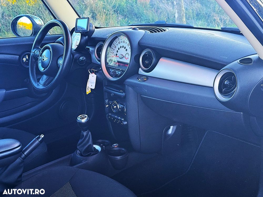 Mini Cooper Coupe - 7