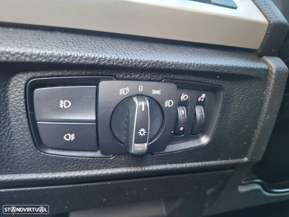 BMW 116 d EDynamics Advantage - 24