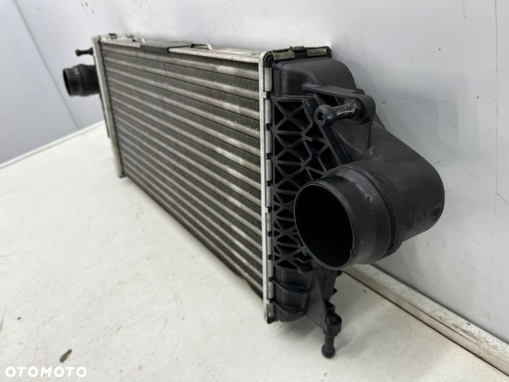 Chłodnica powietrza Mercedes ML GLE w166 GLE c292 GL GLS x166 3.0 CDi intercooler a0995000600 - 8