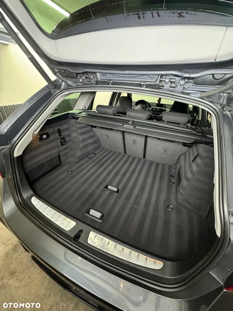 BMW Seria 3 320d - 10