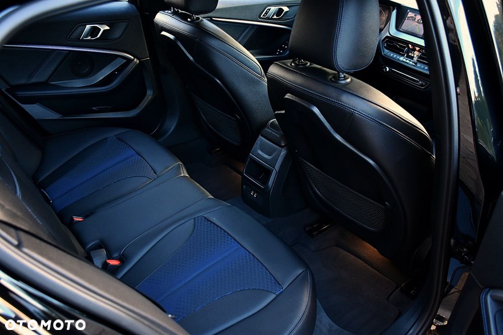 BMW Seria 1 116d Edition M Sport Shadow - 36
