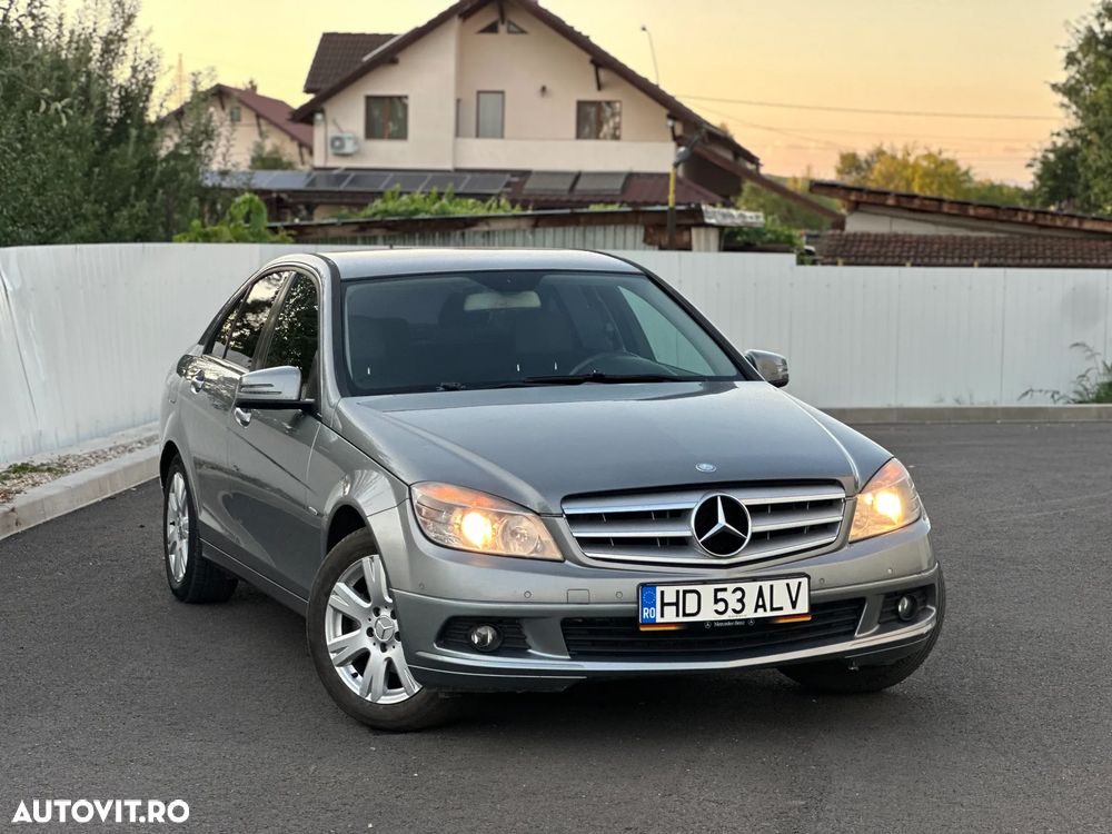 Mercedes-Benz C 2011 photo 2