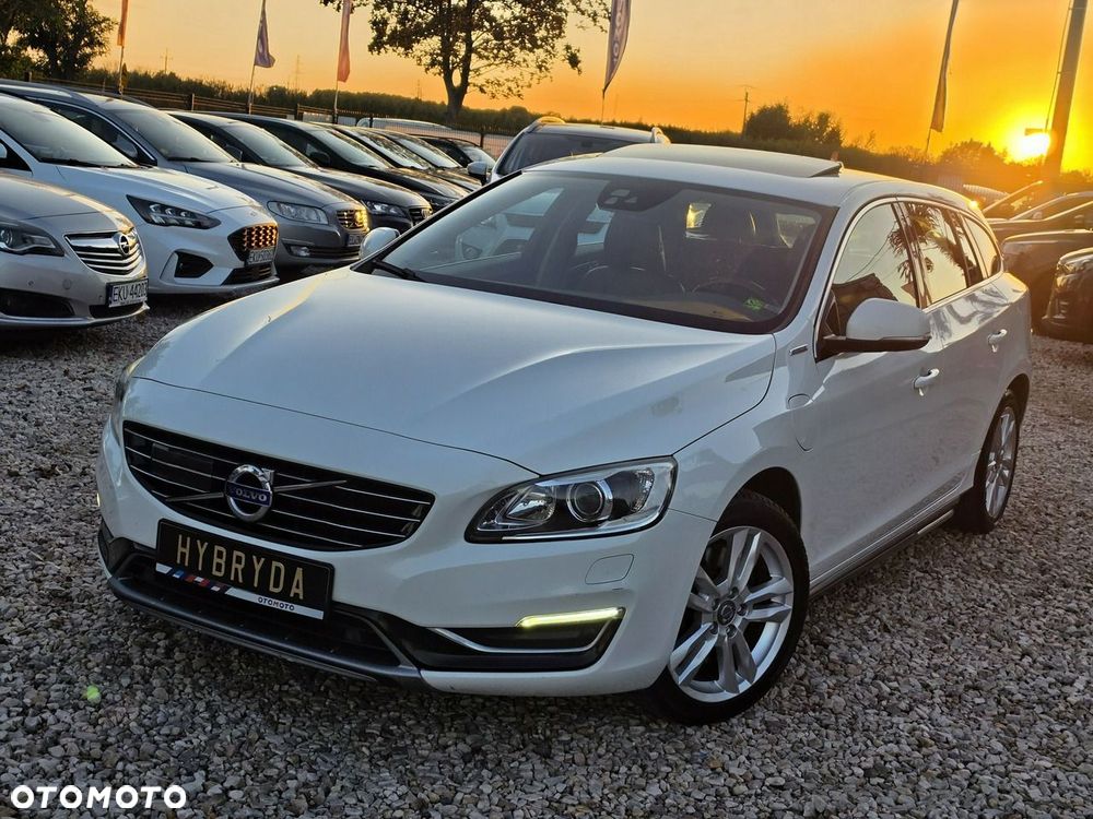 Volvo V60 D6 AWD Plug-in Hybrid Summum - 18