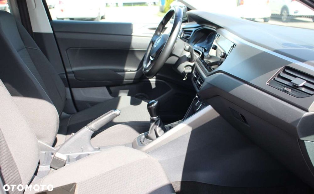 Volkswagen Polo - 17