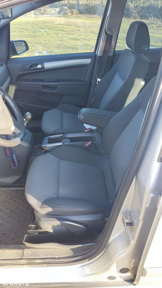 Opel Zafira 1.9 CDTI Enjoy - 6