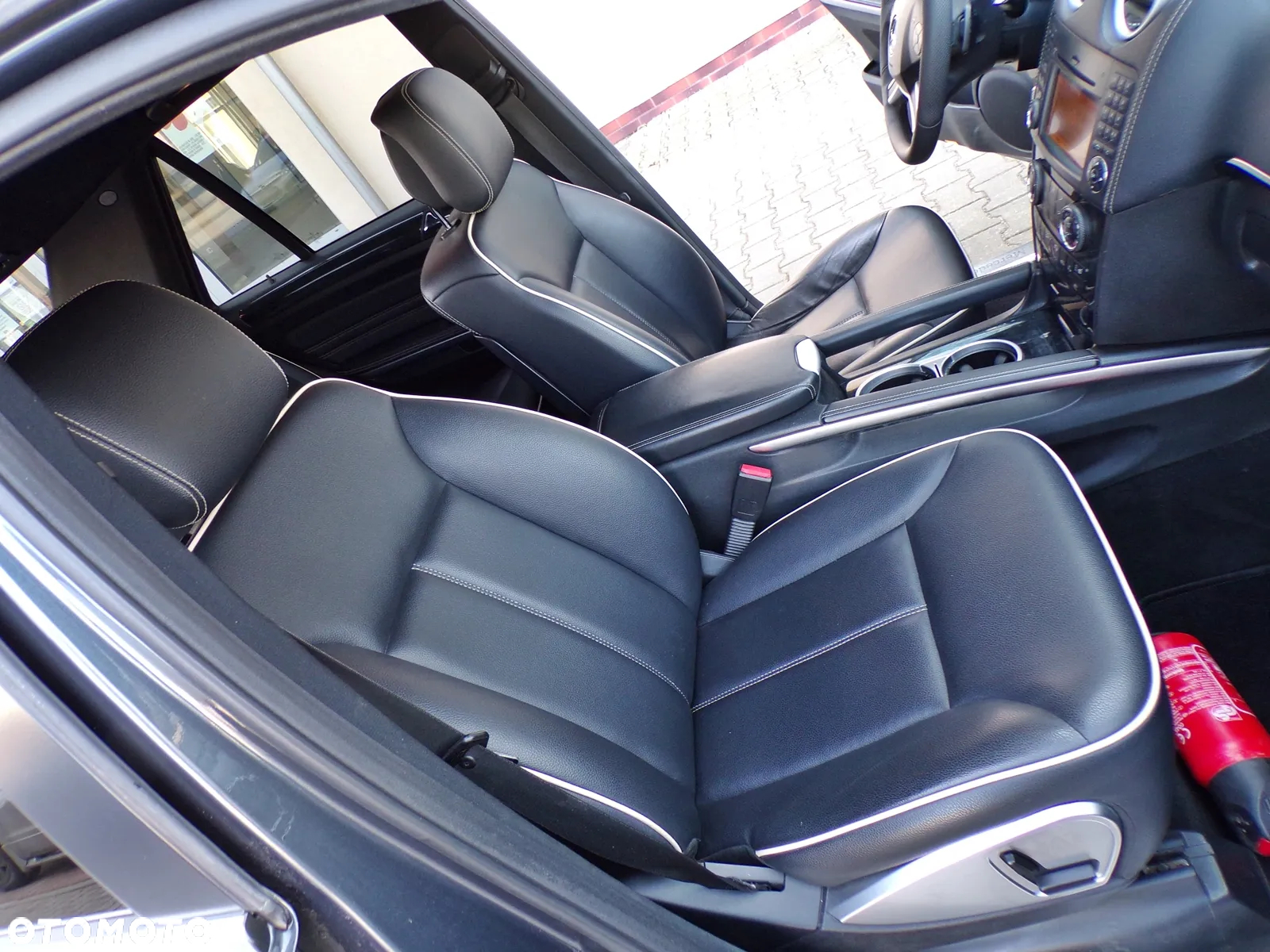 Mercedes-Benz ML 300 CDI 4Matic 7G-TRONIC DPF BlueEFFICIENCY Grand Edition - 22