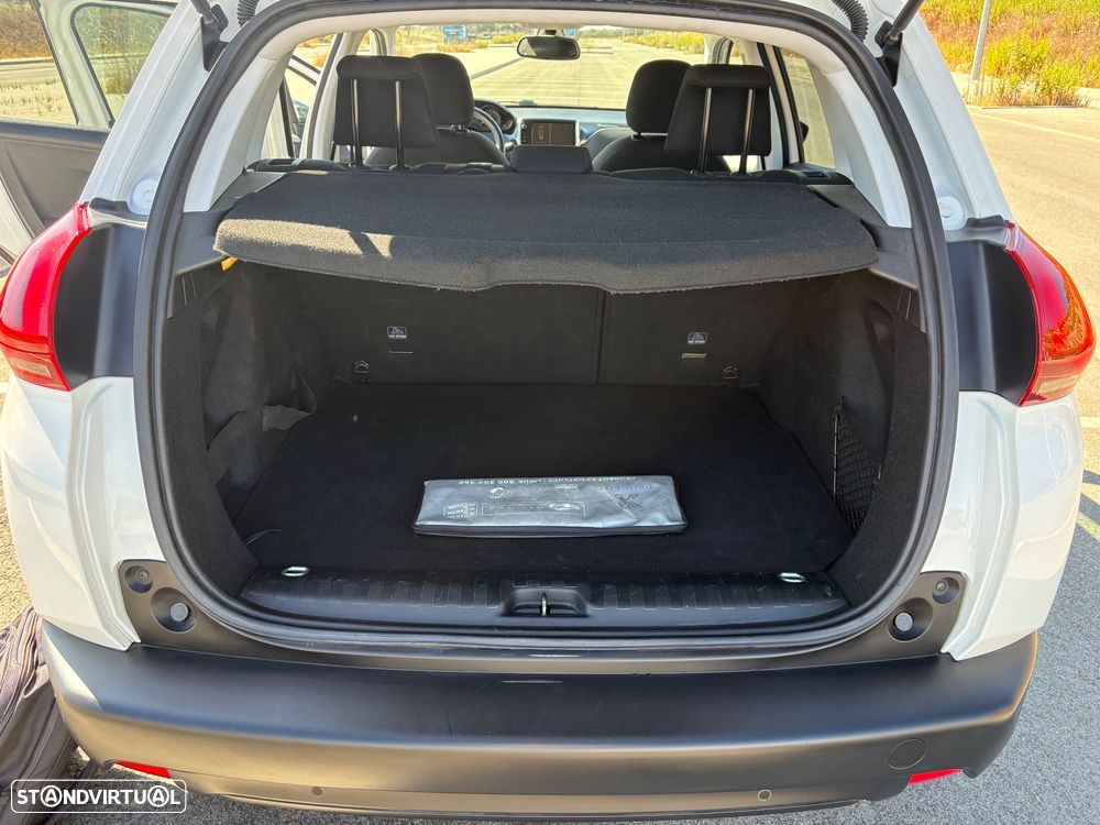Peugeot 2008 1.2 PureTech Style - 18