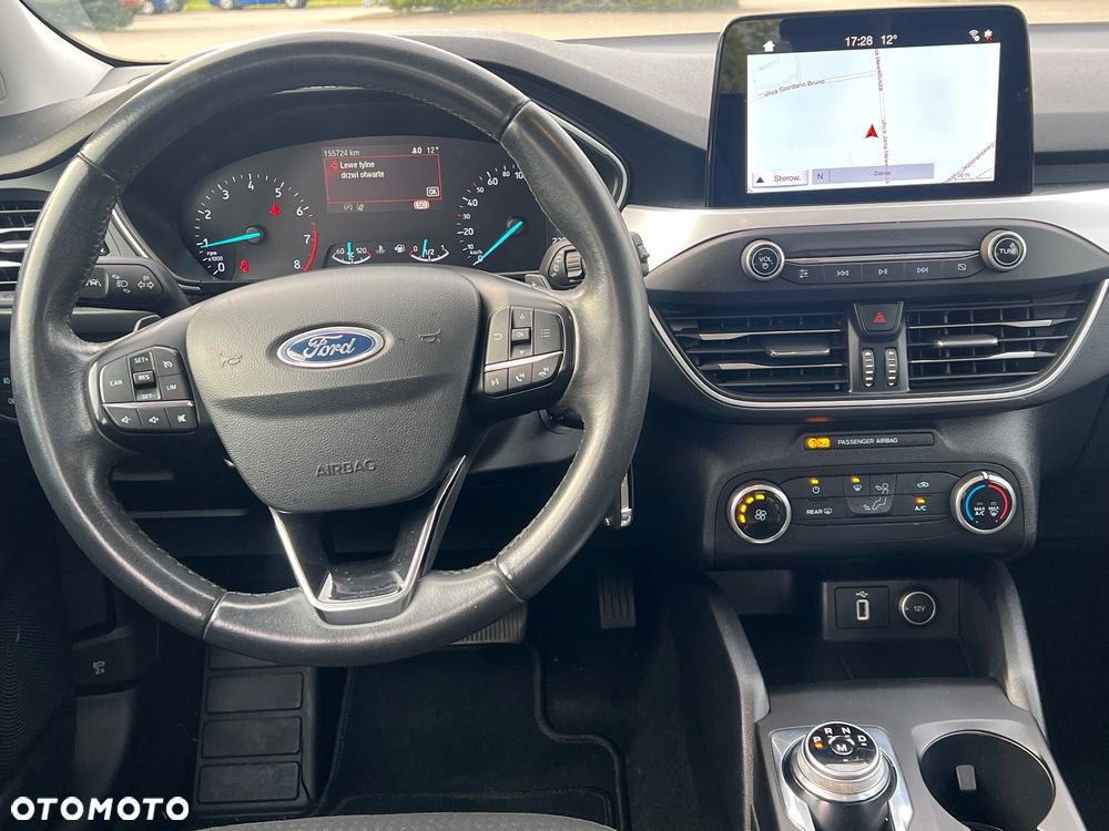 Ford Focus SW 1.0 EcoBoost Titanium - 29