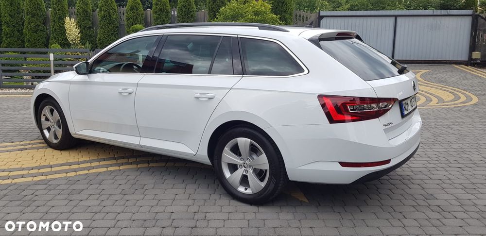 Skoda Superb 2.0 TDI 4x4 DSG Ambition - 4