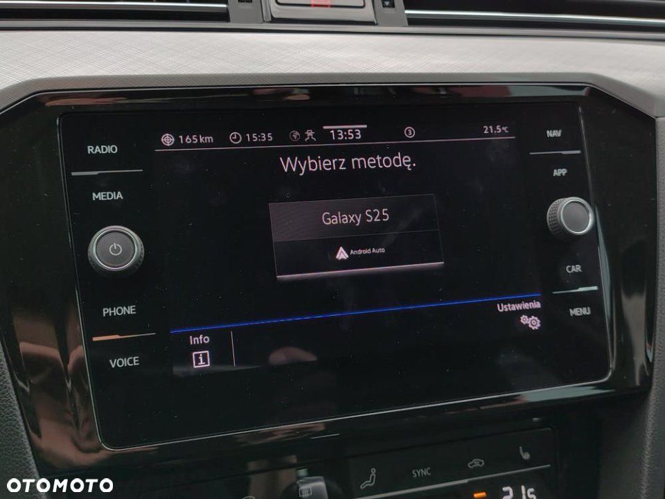 Volkswagen Passat - 36