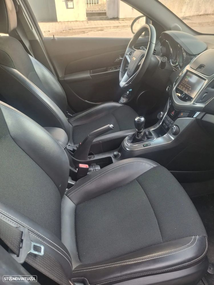 Chevrolet Cruze 1.7 VCDi LTZ - 7