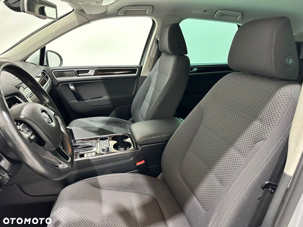 Volkswagen Touareg - 29