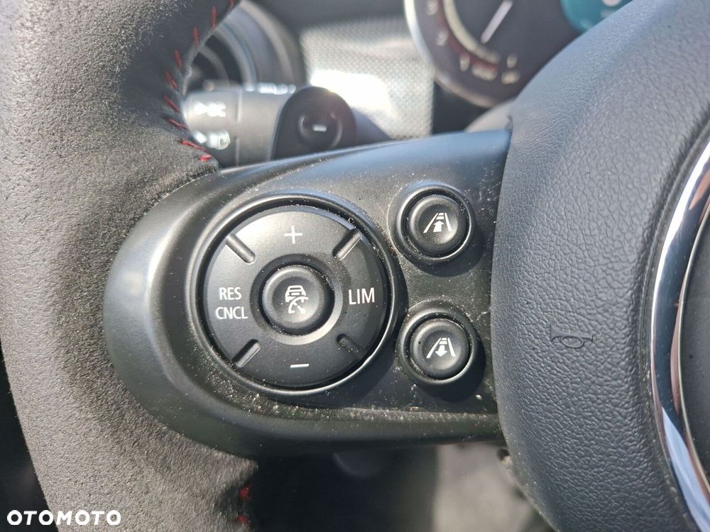 MINI John Cooper Works - 22
