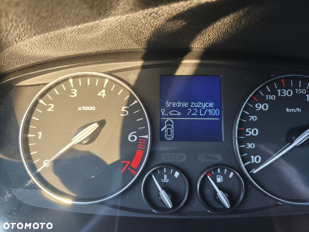 Renault Laguna 2.0 Authentique - 8