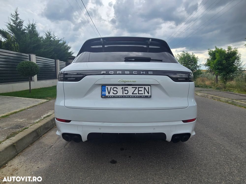 Porsche Cayenne Standard - 12