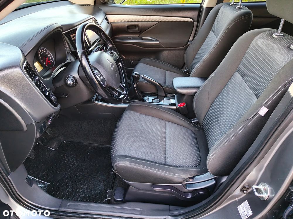 Mitsubishi Outlander 2.0 City Style 2WD - 20