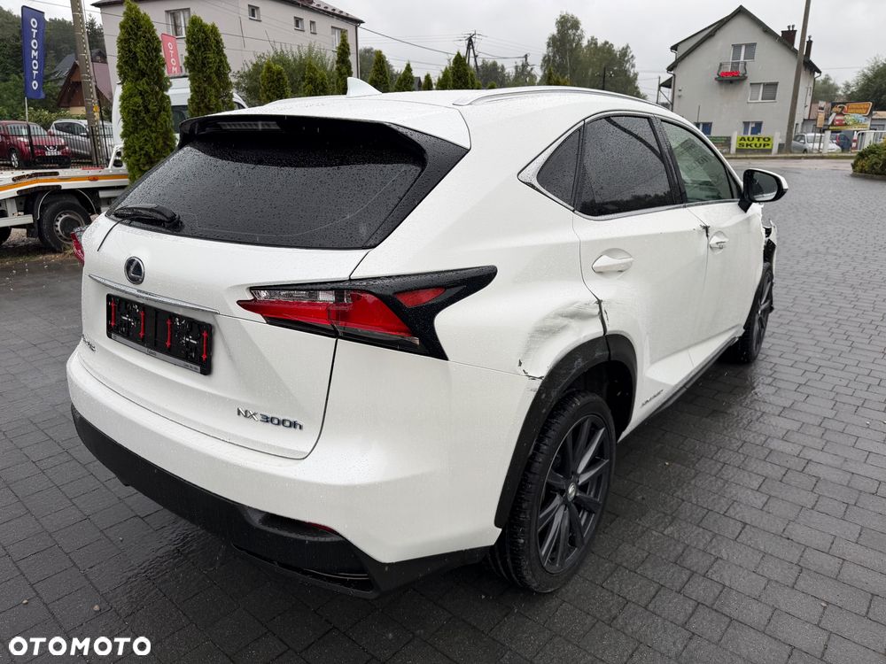Lexus NX 300h Business Edition - 6