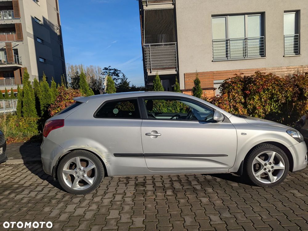 Kia ProCeed 2.0 Optimum + - 6