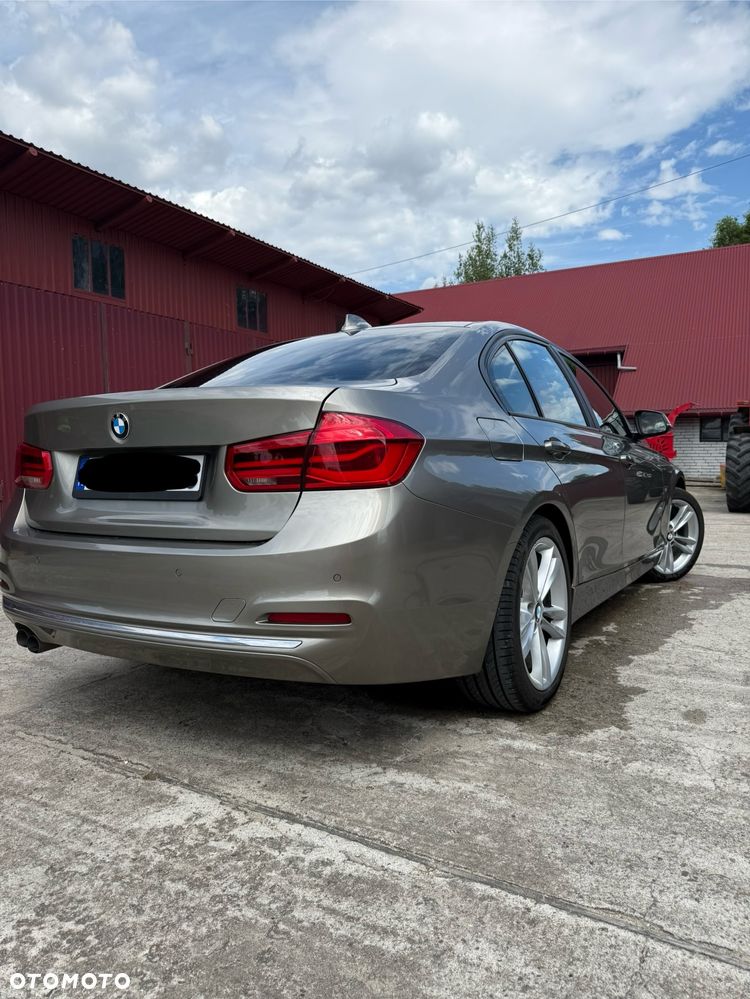 BMW Seria 3 320d Efficient Dynamics - 11