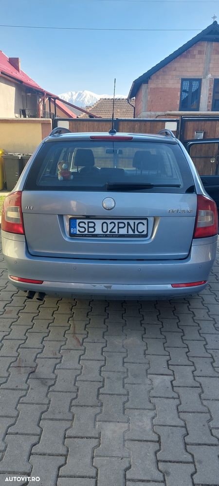 Skoda Octavia - 2