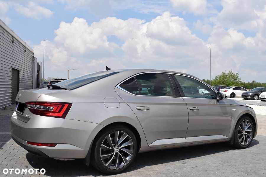 Skoda Superb 2.0 TSI L&K DSG - 30