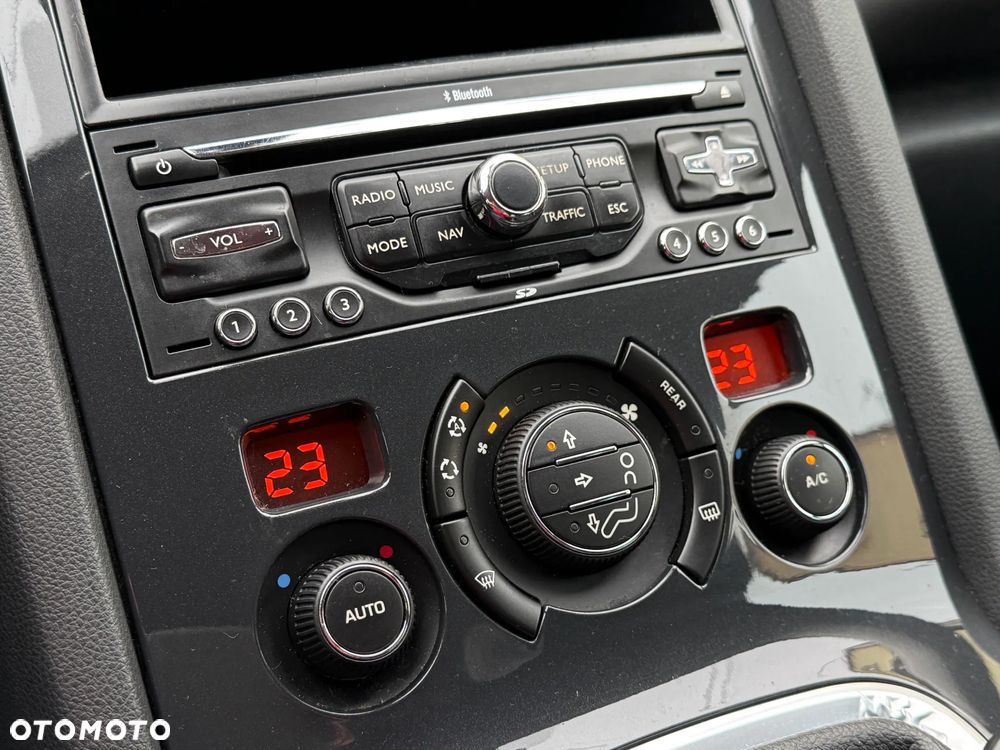 Peugeot 5008 2.0 HDi Family 7os - 30