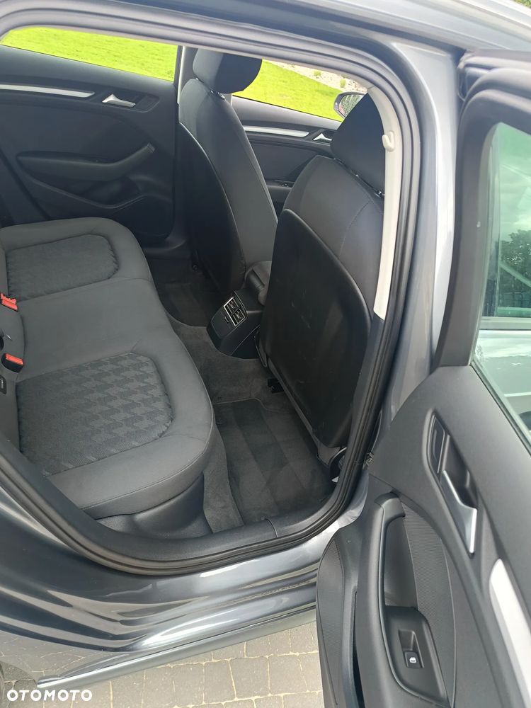 Audi A3 Sportback 1.6 TDI (clean diesel) Attraction - 11