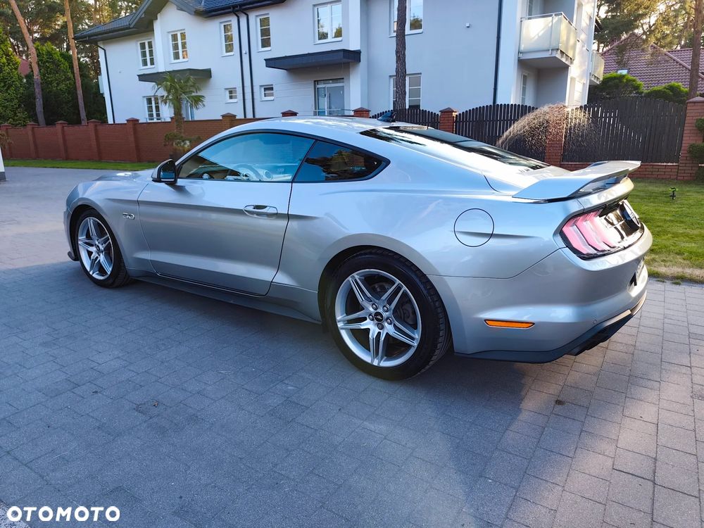 Ford Mustang - 16