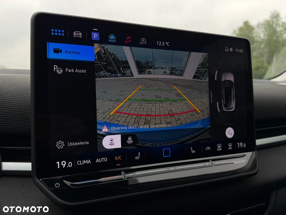 Volkswagen T-Roc 1.5 eTSI Life DSG - 26