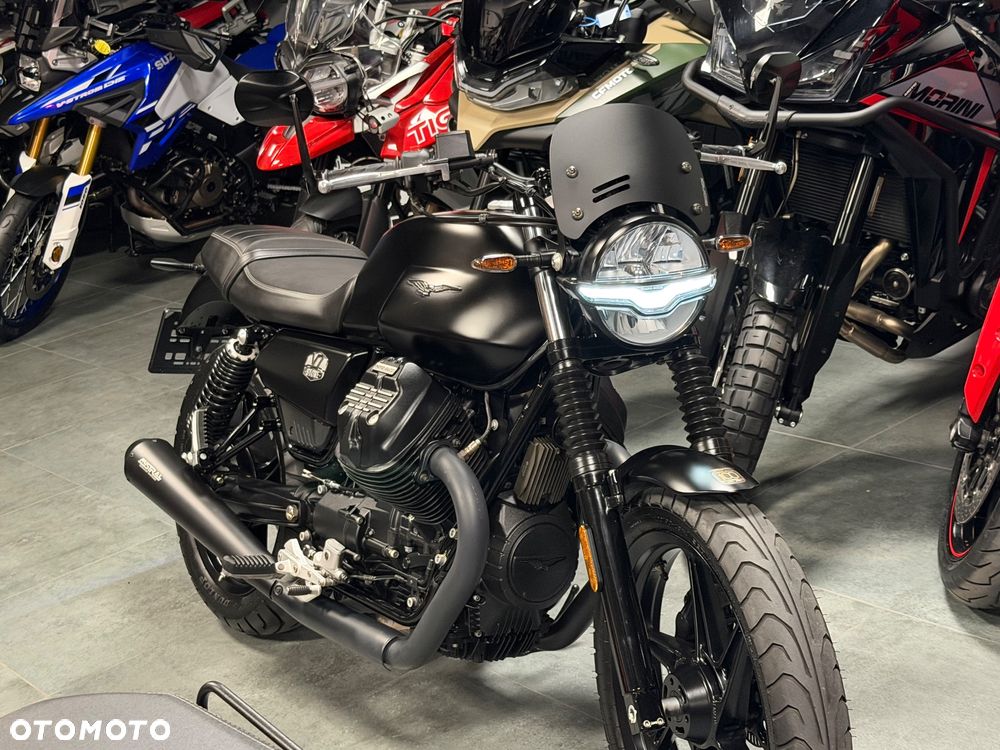 Moto Guzzi V7 - 25