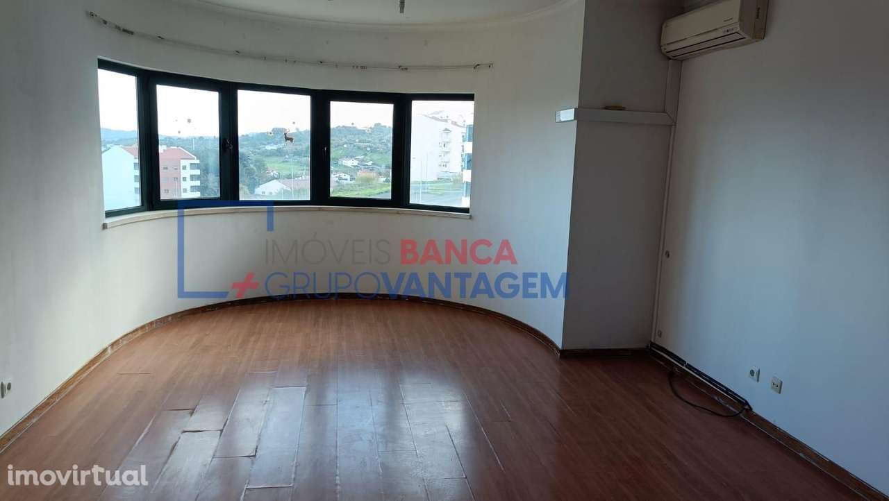 Apartamento T3 - Alenquer (Quinta do Brandão) - Grande imagem: 2/23