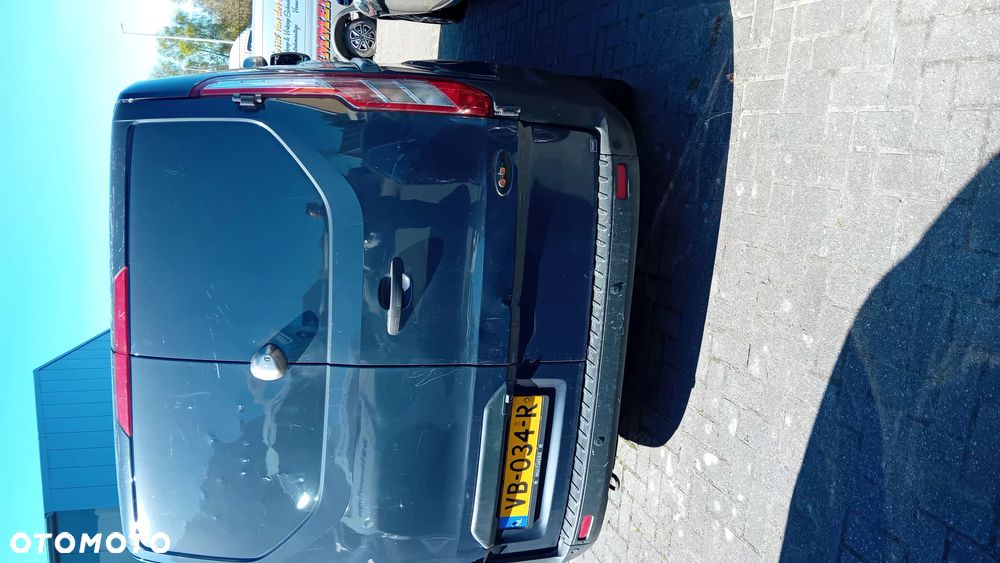 Ford Transit Custom - 13