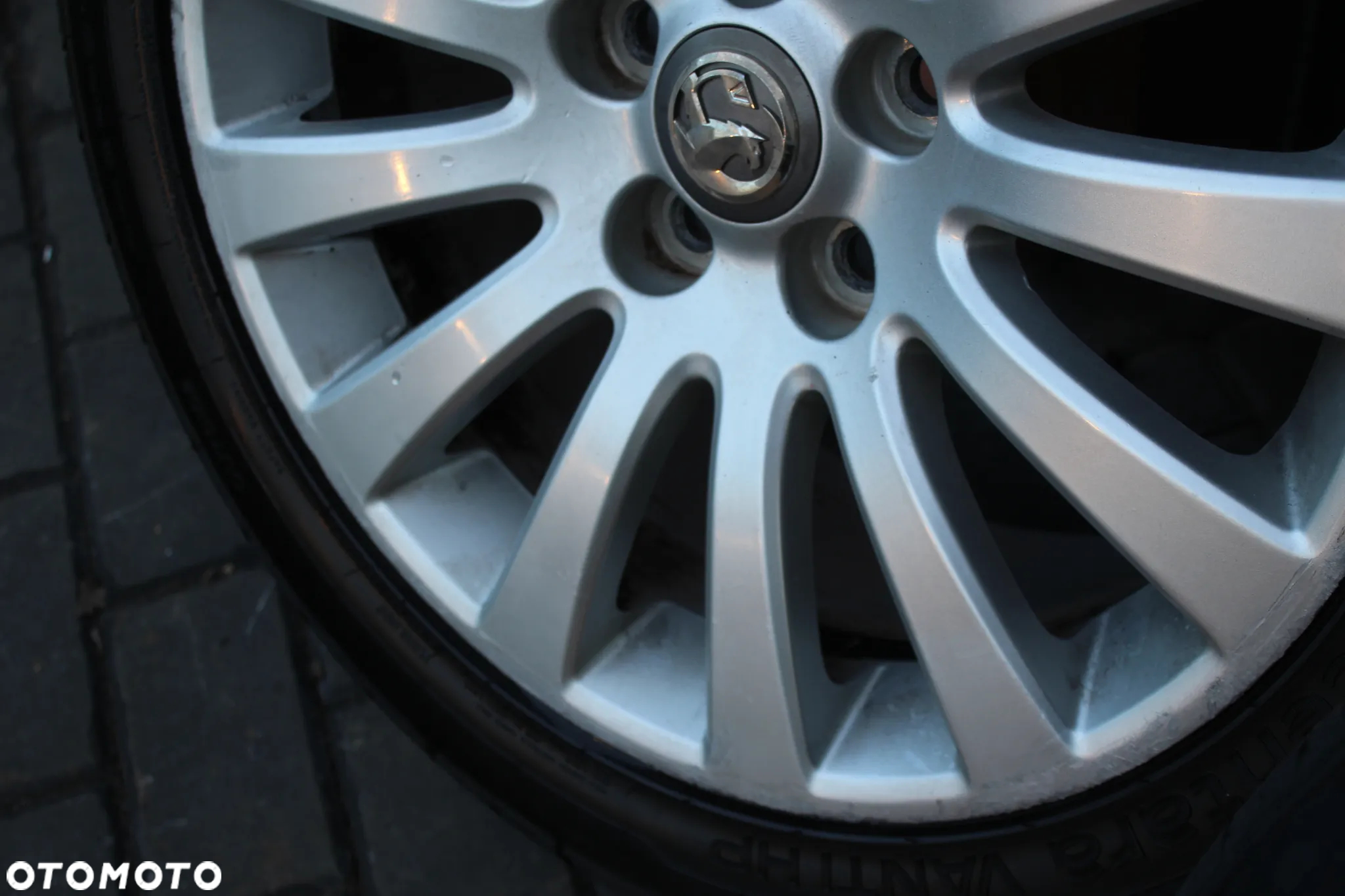 FELGI ALUMINIOWE KOŁA OPONY OPEL INSIGNIA R18 5x120 ET42 - 15