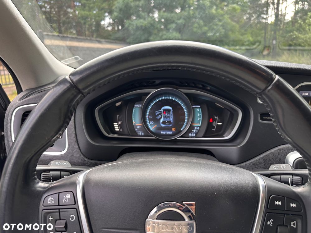 Volvo V40 D2 Summum - 18