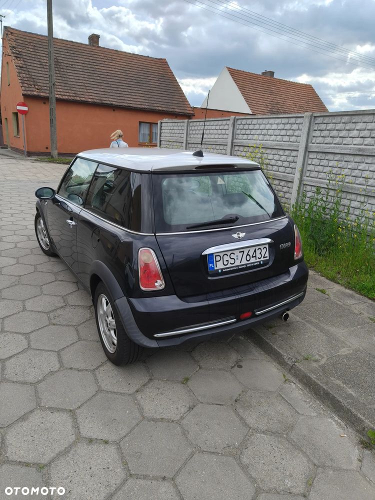 MINI Cooper Sidewalk - 2