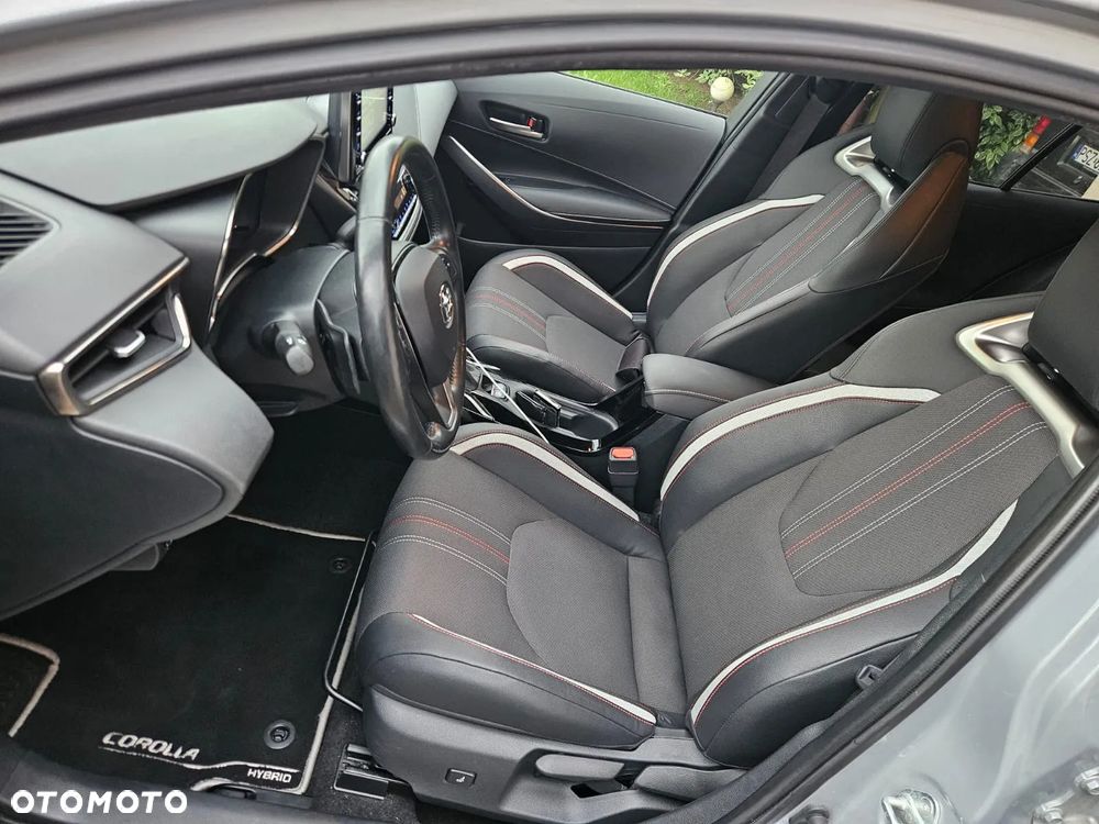 Toyota Corolla 2.0 Hybrid Executive - 10