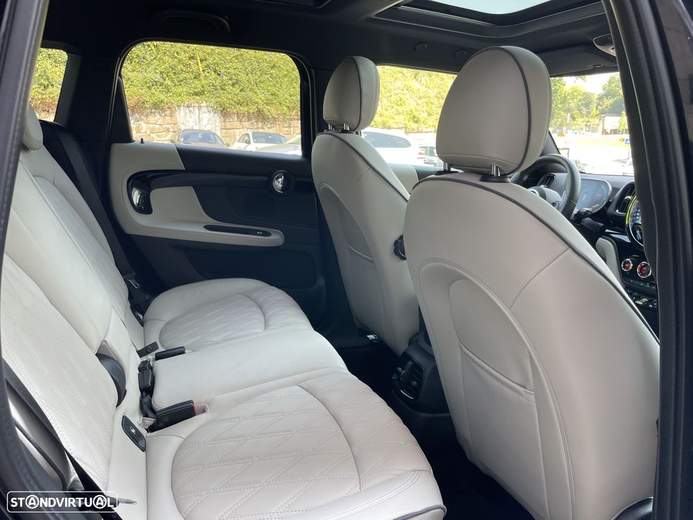 MINI Countryman Cooper SE ALL4 Auto - 43