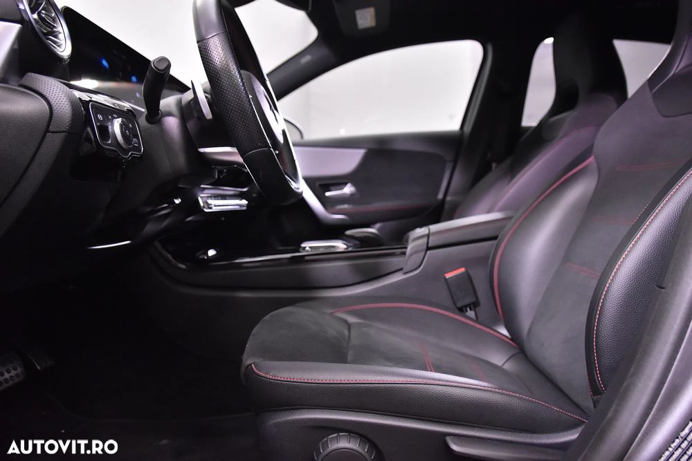 Mercedes-Benz A 250 e 8G-DCT AMG Line - 24