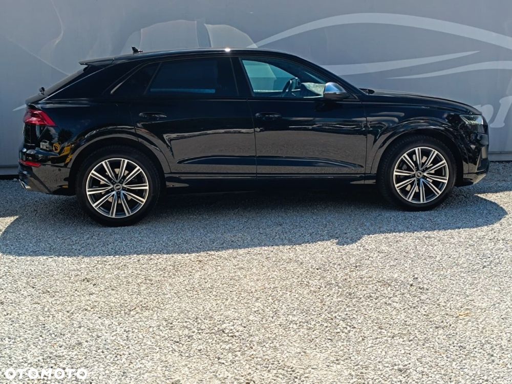 Audi SQ8 - 13
