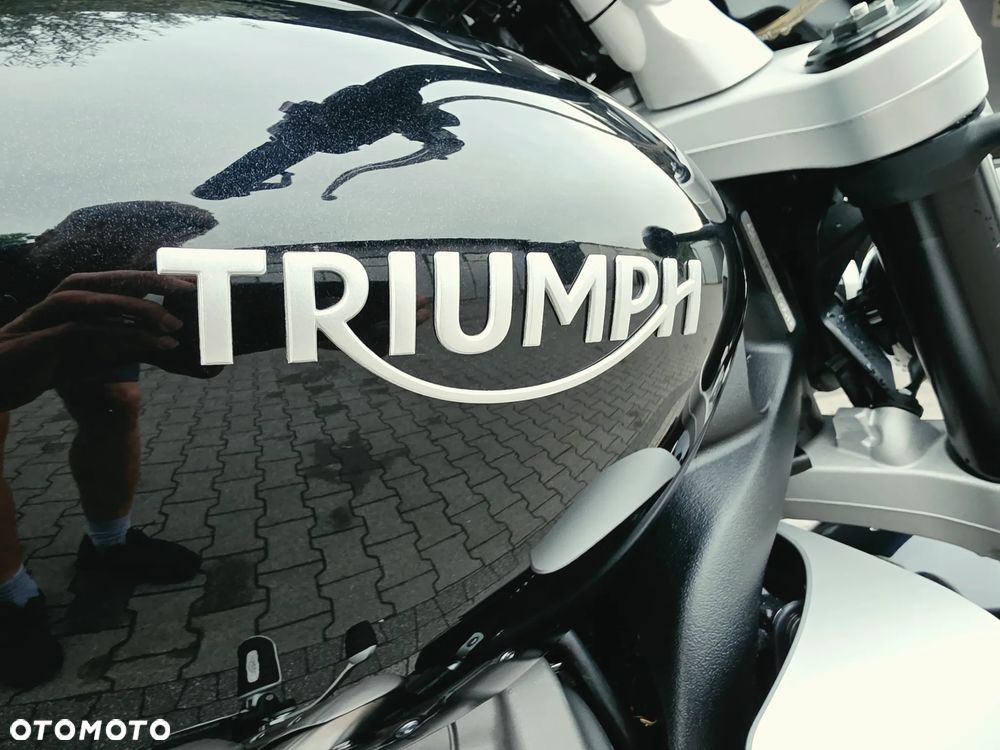 Triumph Rocket - 10