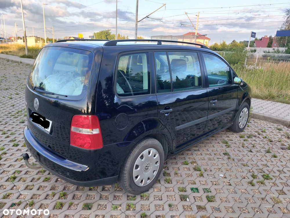 Volkswagen Touran 1.6 Basis - 8
