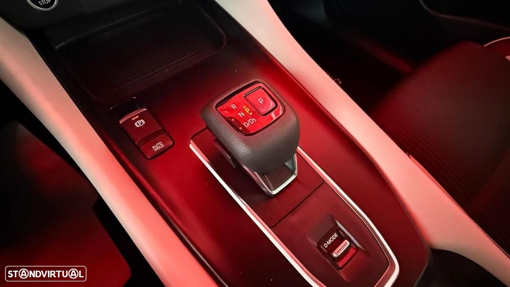 Nissan Qashqai 1.3 DIG-T N-Connecta Xtronic - 7