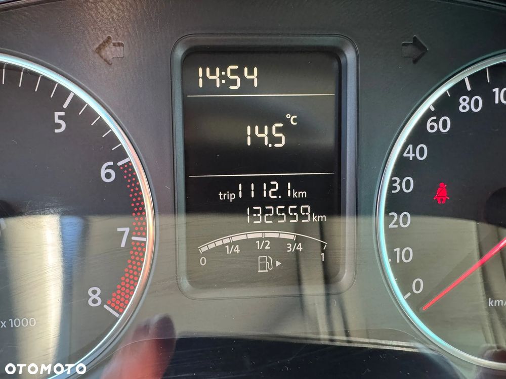 Volkswagen Polo 1.4 16V Comfortline - 15