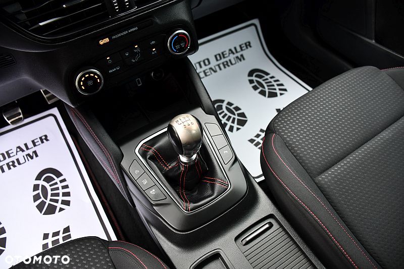 Ford Focus 1.5 EcoBlue Start-Stopp-System ST-LINE STYLE - 16