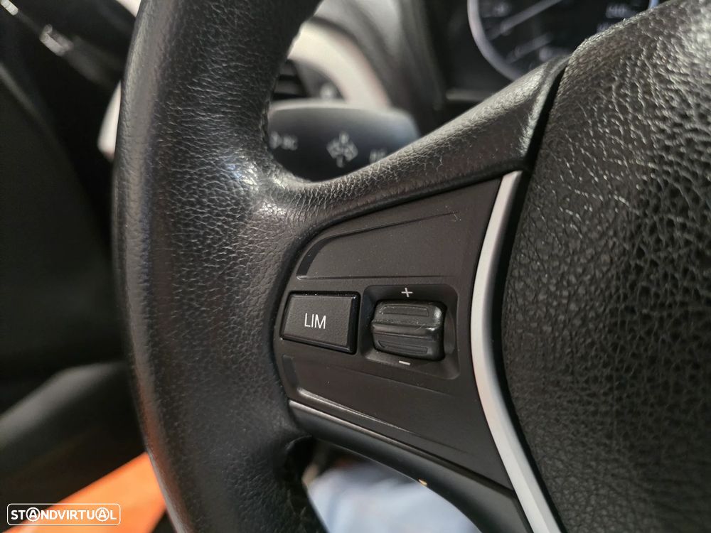 BMW 116 d EfficientDynamics Edition - 35