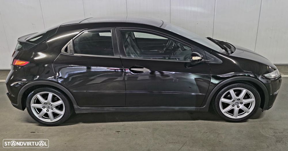 Honda Civic 1.8 Sport - 22