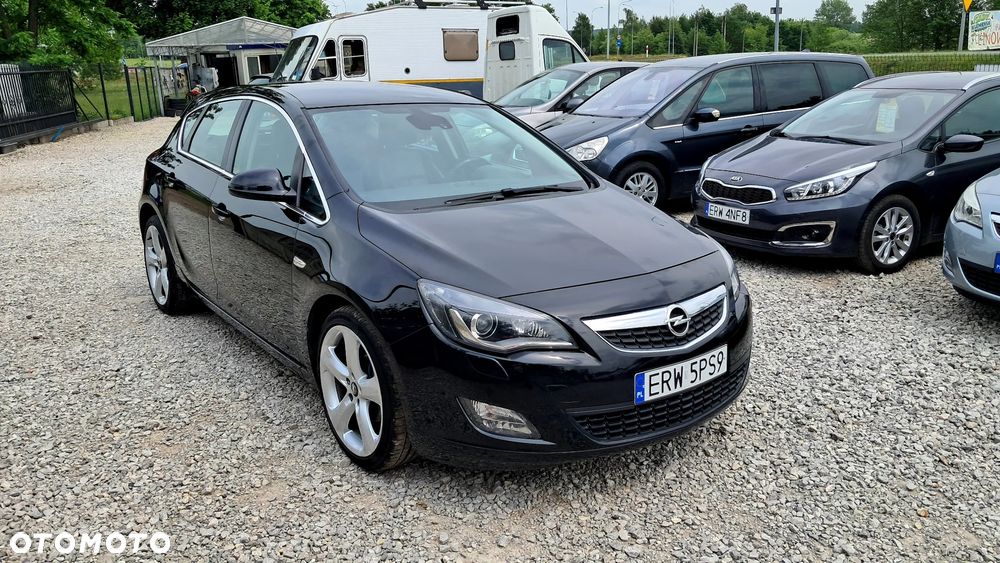 Opel Astra GTC 1.6 Turbo Edition - 34