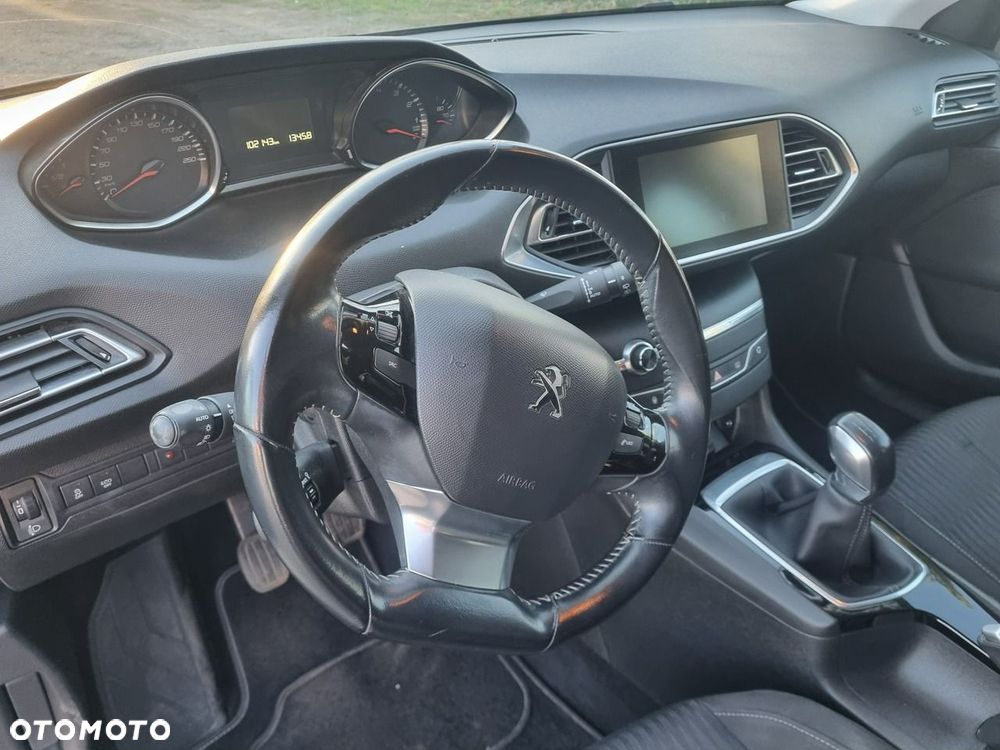 Peugeot 308 - 11