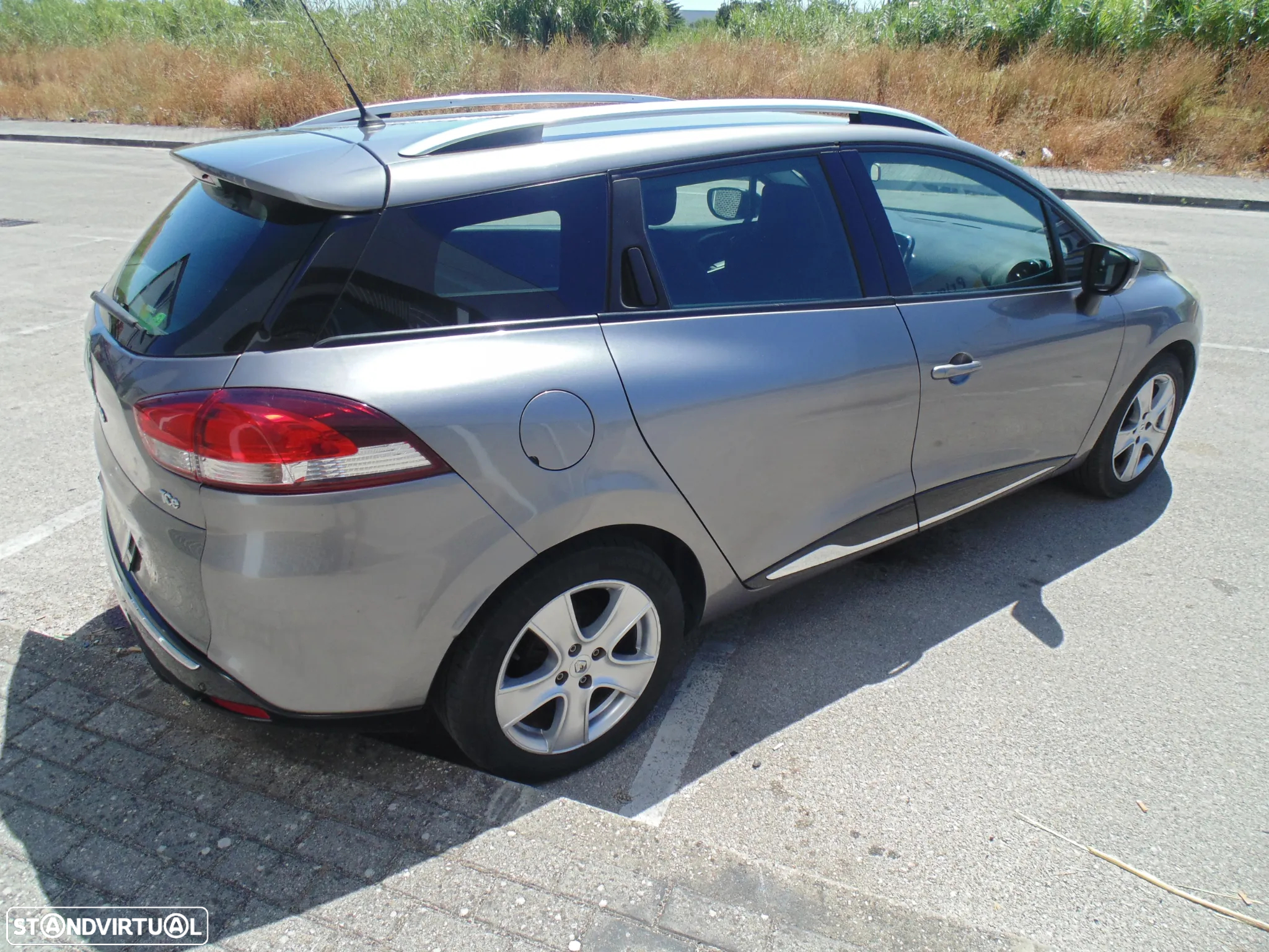 Renault Clio Sport Tourer 0.9 TCE Limited - 9