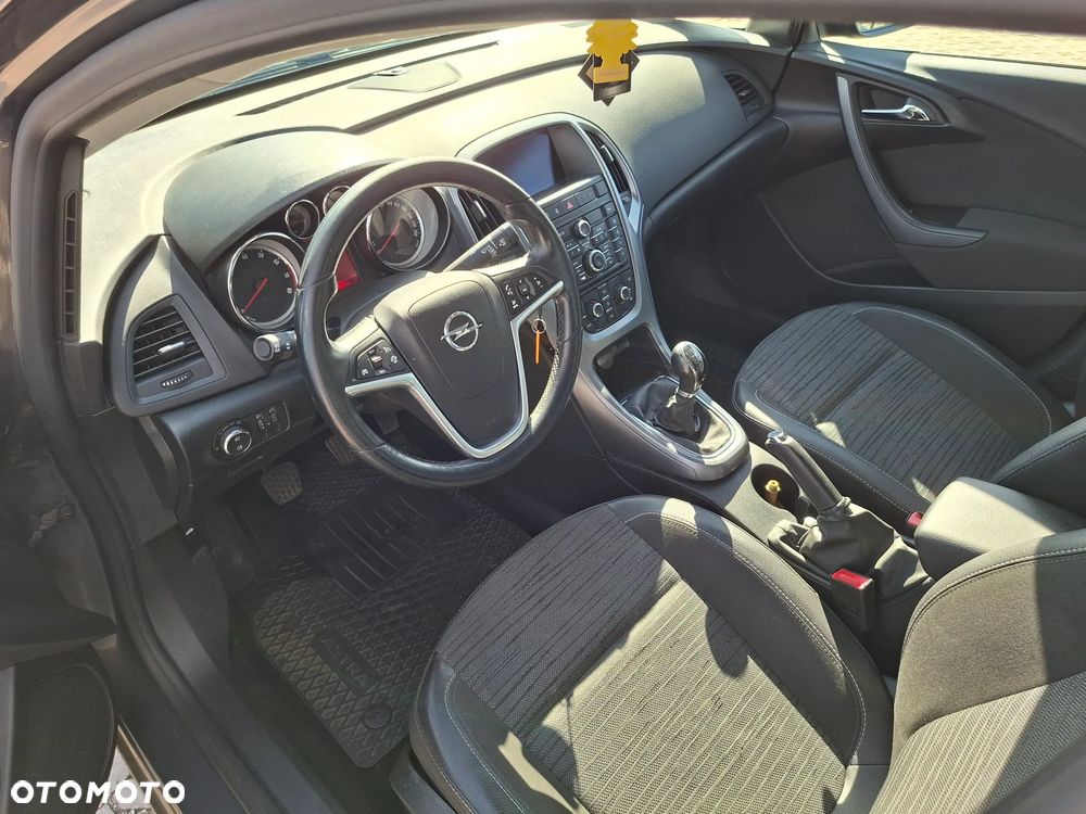 Opel Astra 1.4 T Cosmo - 9